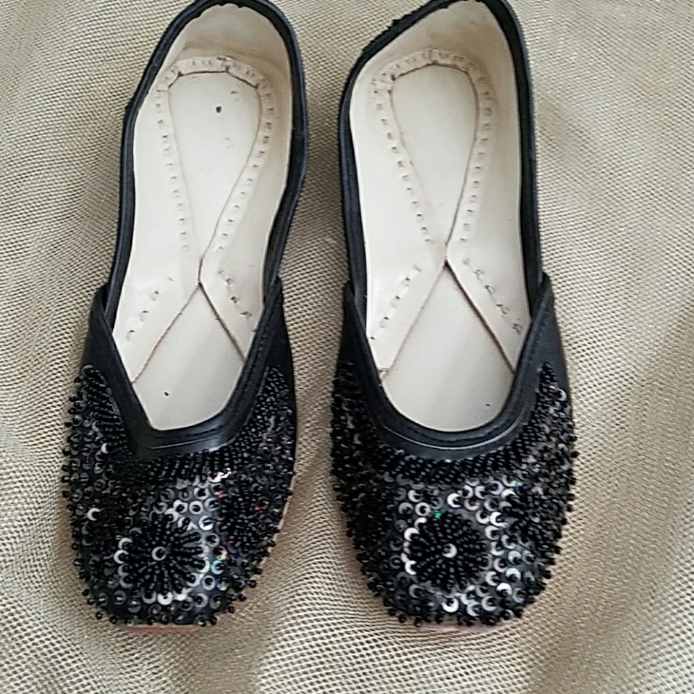 Girls Indian leather shoes